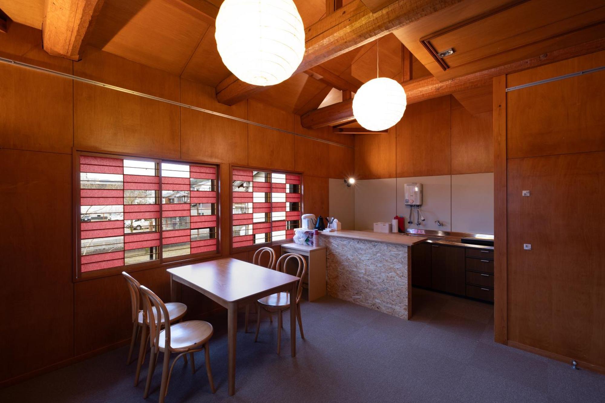 城崎温泉 Hostel Waraku Тойока Екстериор снимка